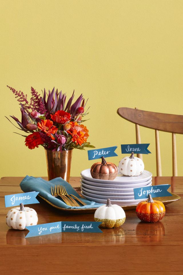 Add sparkle and Thanksgiving spirit to your table.
