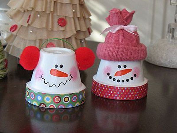 DIY Snowmen from Terra Cotta Pots.