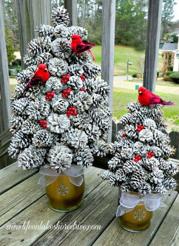 Pinecone Christmas tree are beautiful and easy to make.