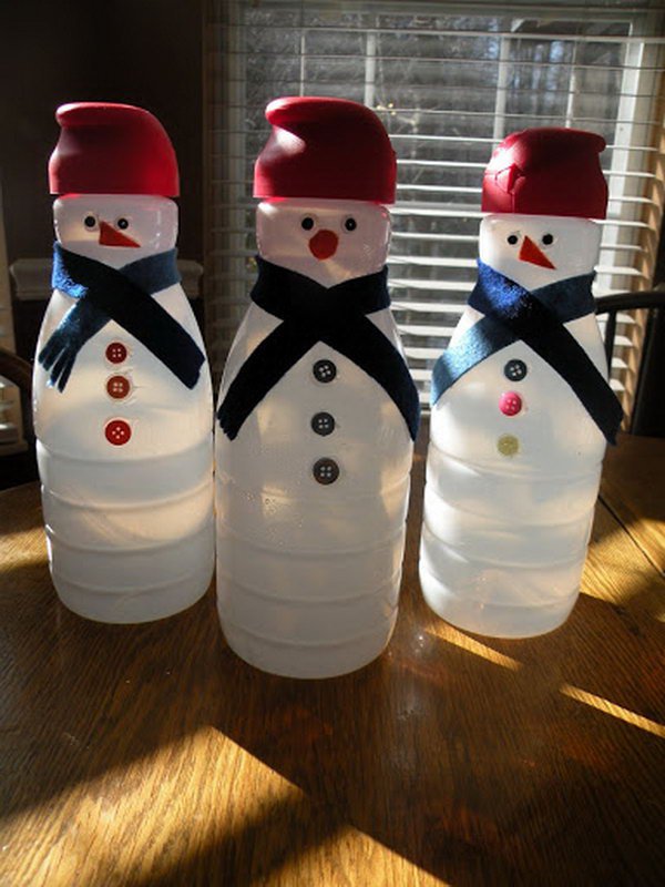 Snowmen from Coffee Creamer Containers.