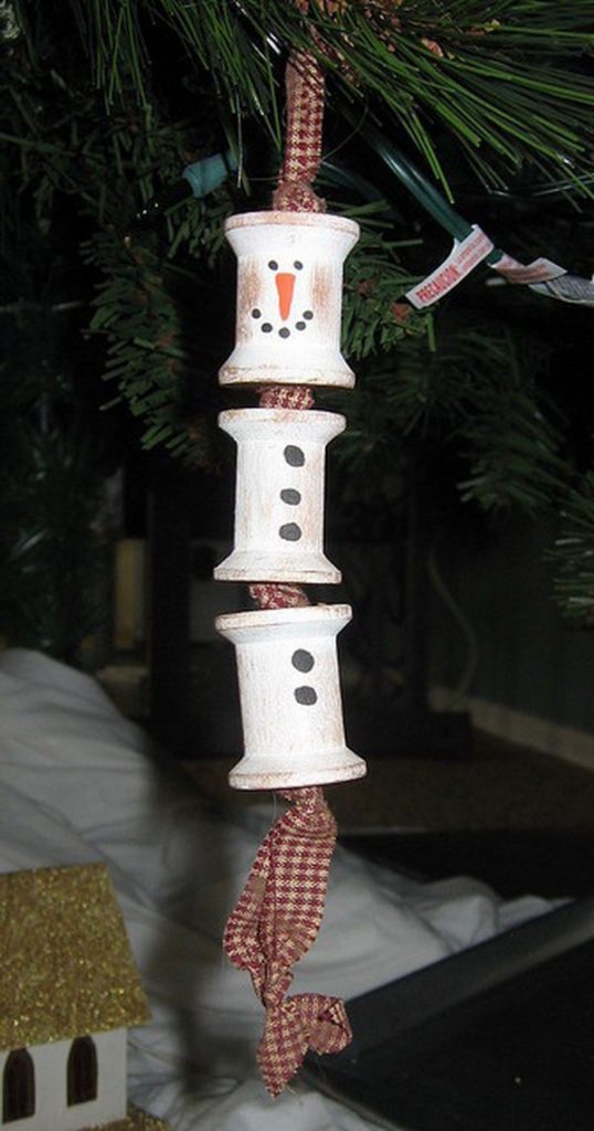 15+ Adorable DIY Snowman Ornaments for Christmas