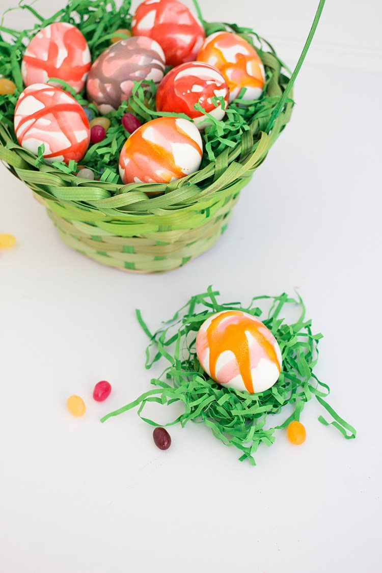 A fun way to dye Easter Eggs.