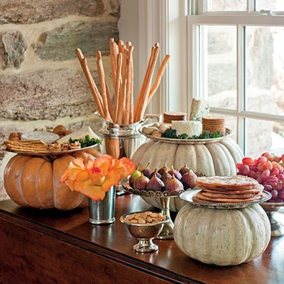 An amazing idea for your Thanksgiving table decor.