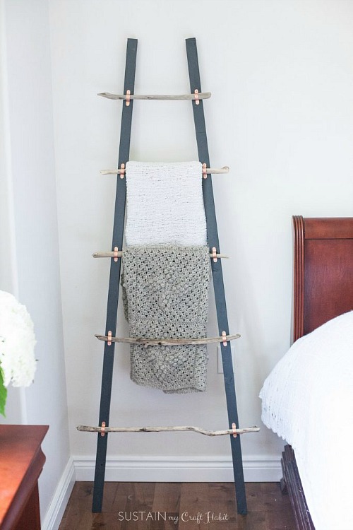 DIY Driftwood Blanket Ladder