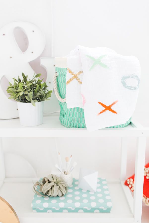 DIY Painted XOXO Throw Blanket.