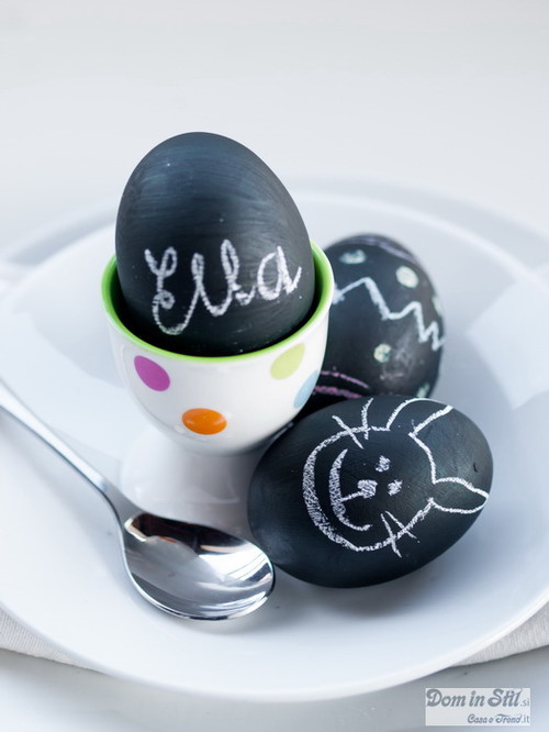 DIY chalkboard Easter Eggs via Houzz