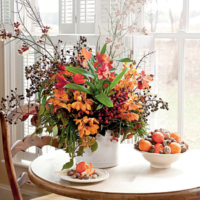 DIY on this gorgeous living centerpiece.