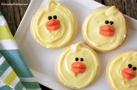 Easter chick cookies.