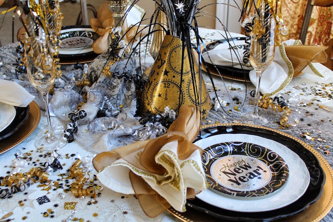 Gold and Black Table Decor for New Year.