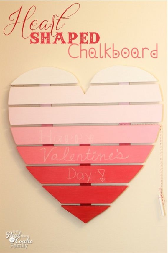 Heart-Shaped Pallet Chalkboard.