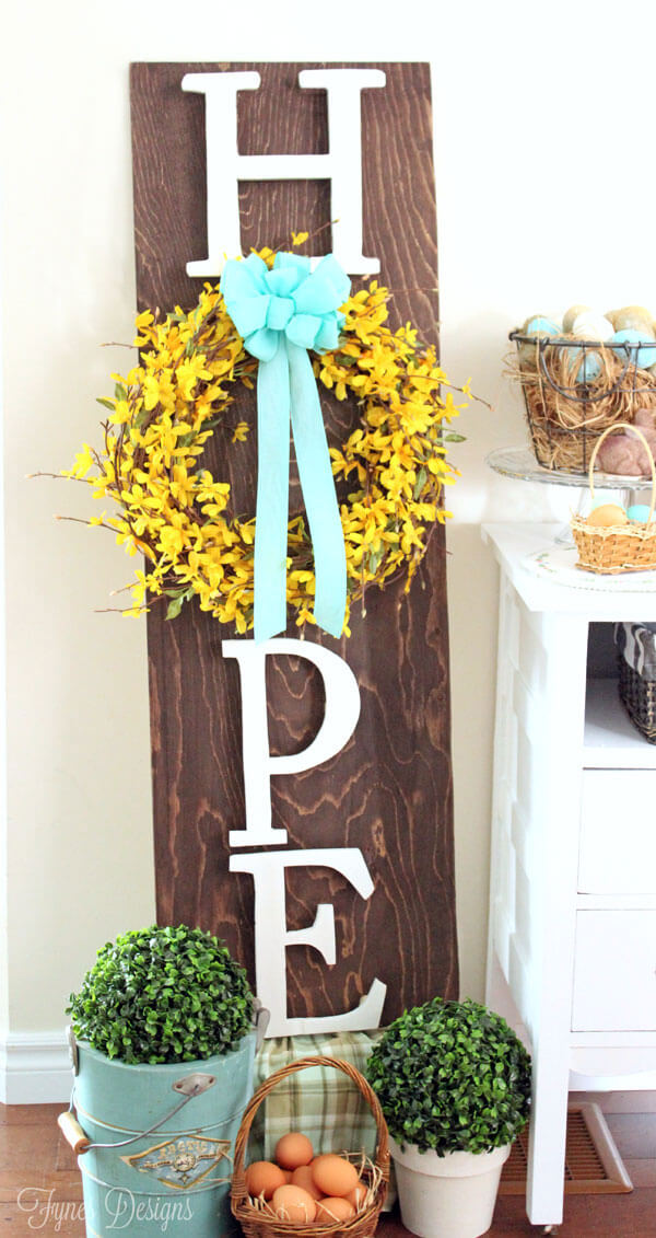 Hope Easter Wreath Board.