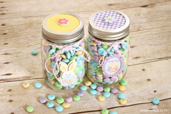 Mason Jar Easter Treat Gifts from Create.Craft.Love.