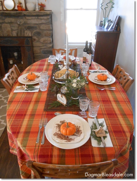 Vintage Thanksgiving Table Decor.