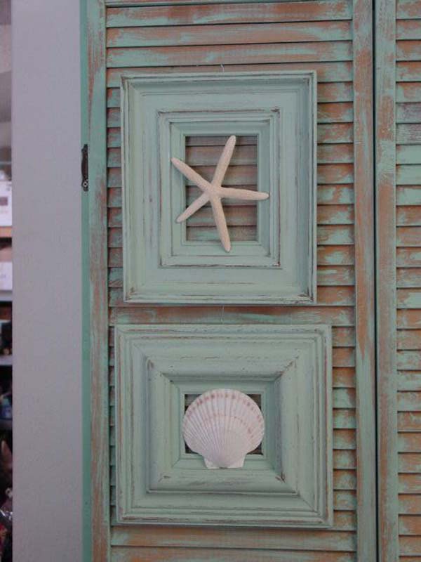 Beach Cottage Decor out of Old Frame and Seashells.