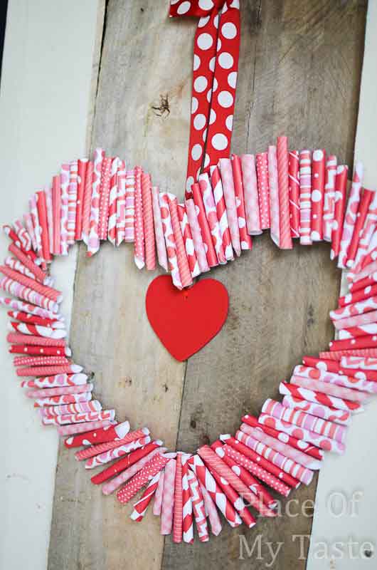 20+ Easy Valentine's Day DIY Projects: Spread Love on a Budget 12 Gorgeous Valentine Wreath.