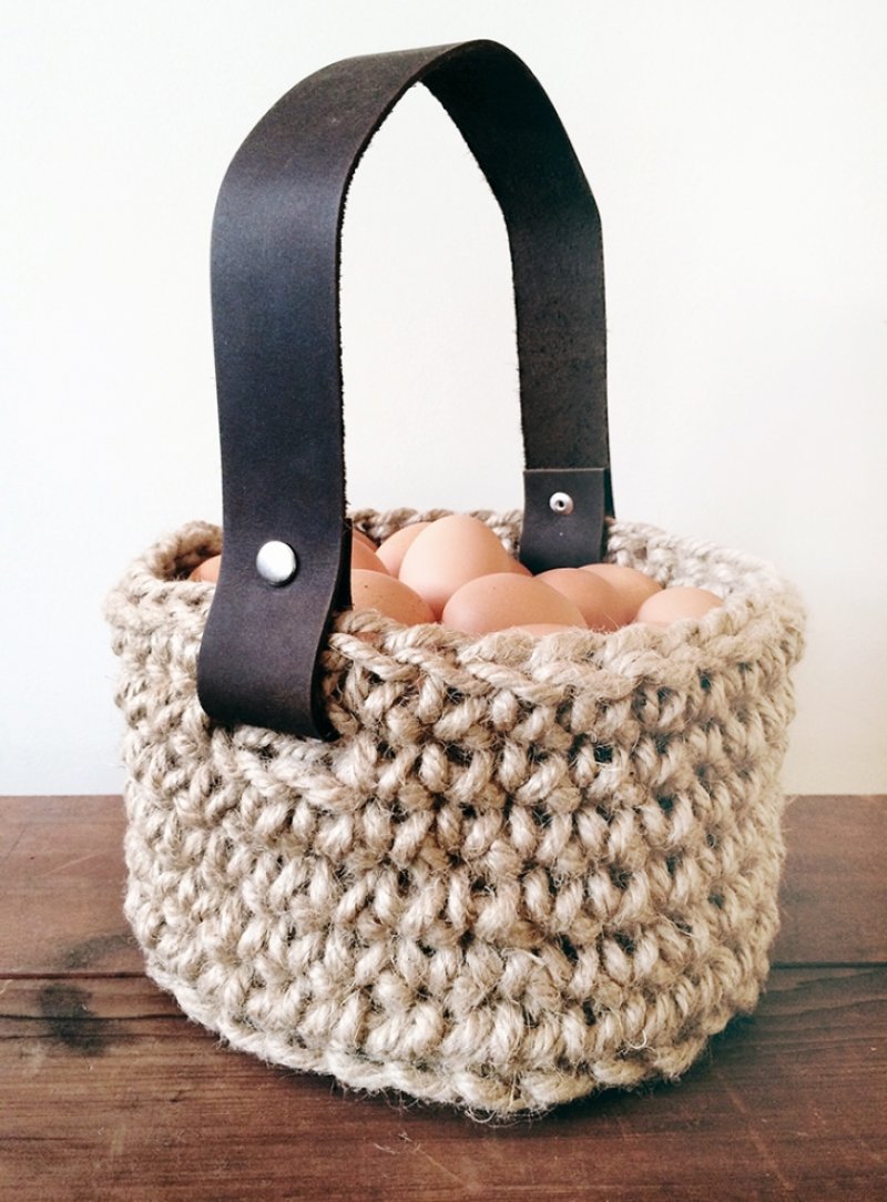 DIY Jute Easter Basket.