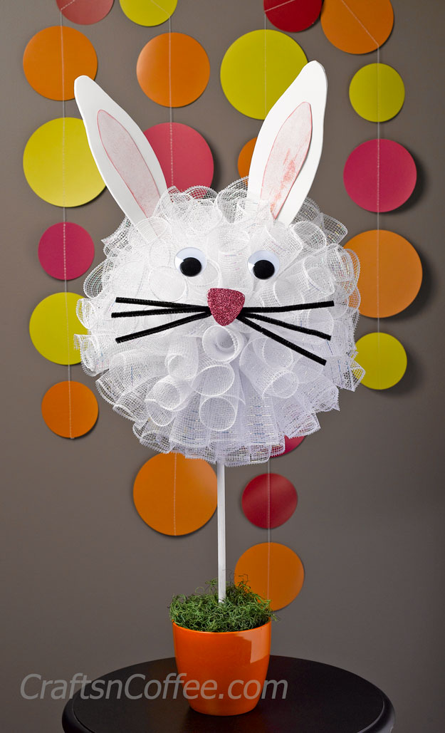 Deco Mesh Bunny Pouf Topiary.