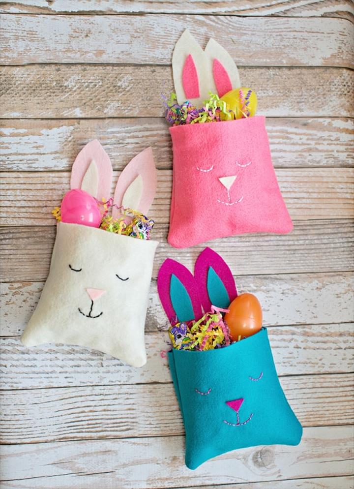 Felt Bunny Favor Bags.