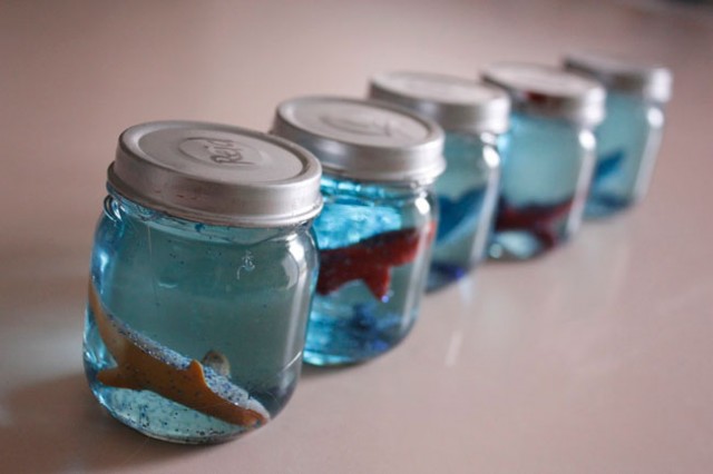 How to Make Under the Sea Snow Globe Aquariums.