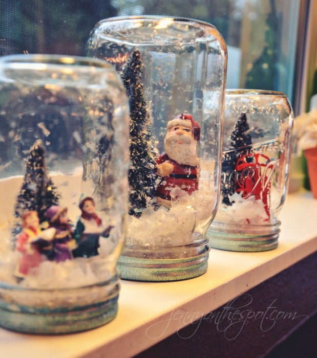 Make a Craft in a Jar No Water Snow Globes.