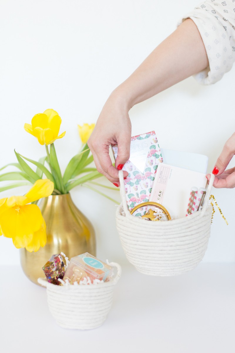 Rope Easter Baskets.