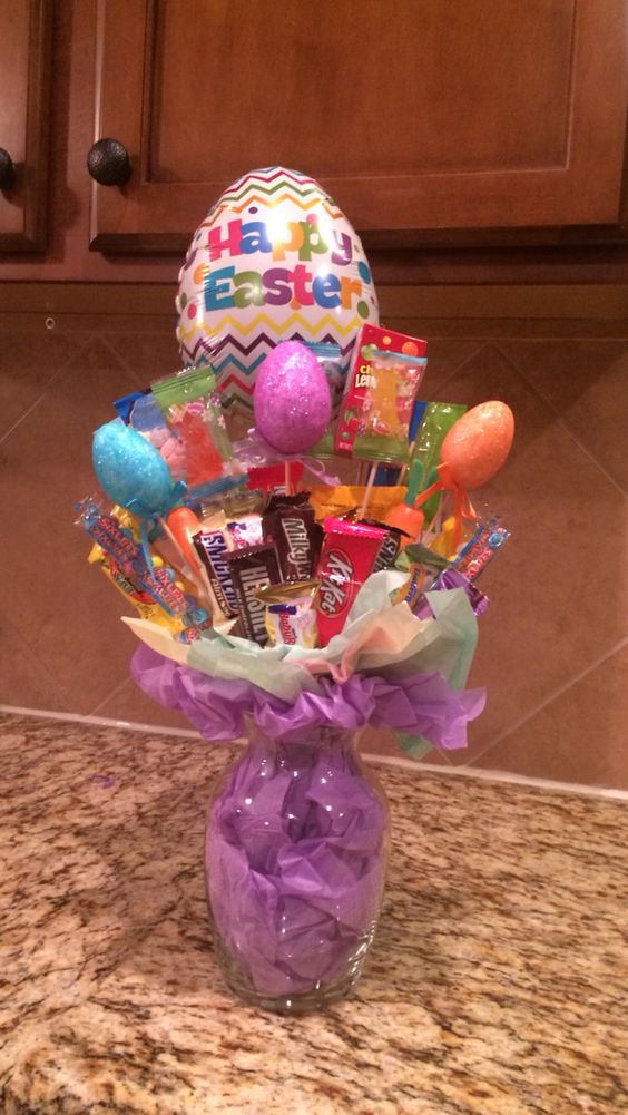 Bouquet Vase Easter Basket.