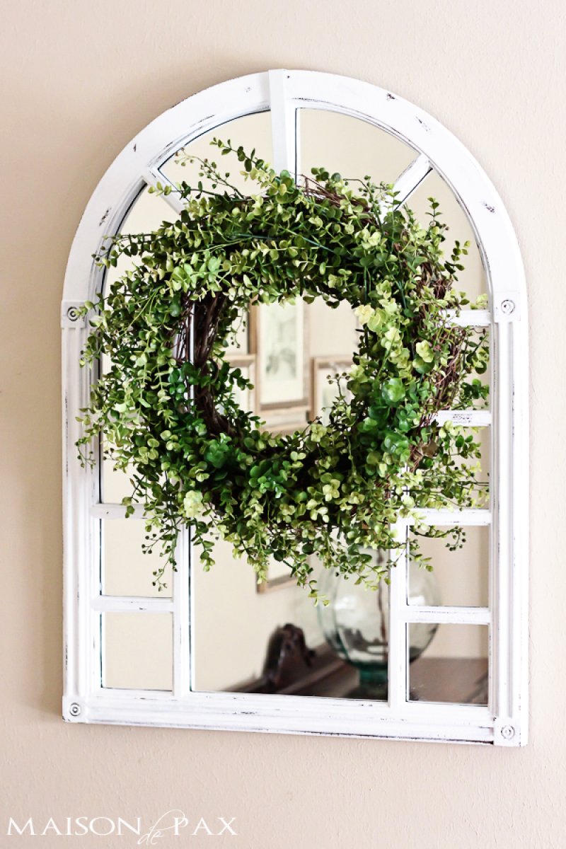 DIY Eucalyptus Wreath.