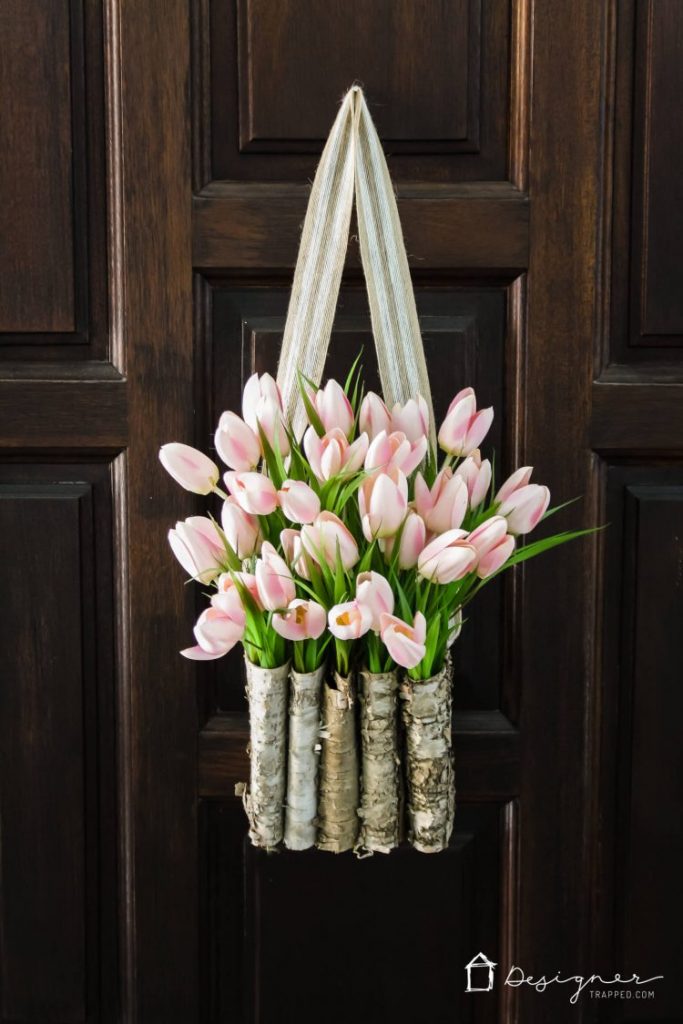 DIY Tulip Wreath.