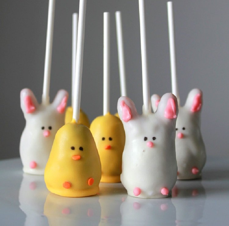 Easter Bunny and Chick Cake Pop.
