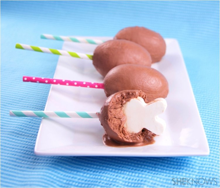 Easter Surprise Pudding Pops.