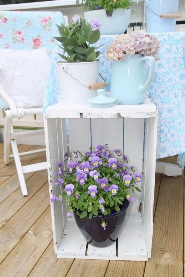 Fruit Crate Porch Decor Idea for Spring.