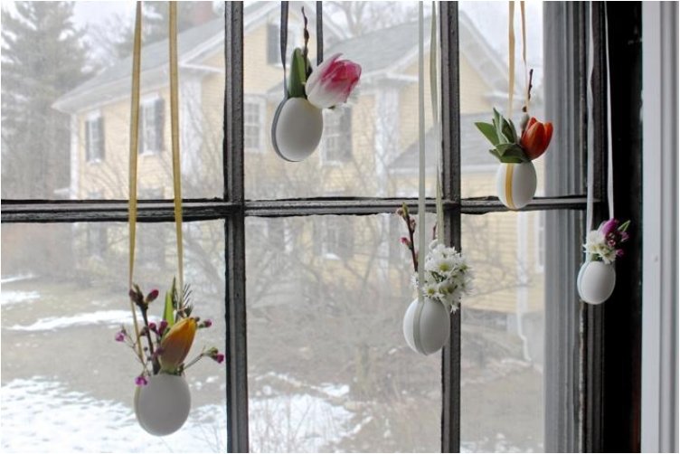 Hanging Easter Posies.