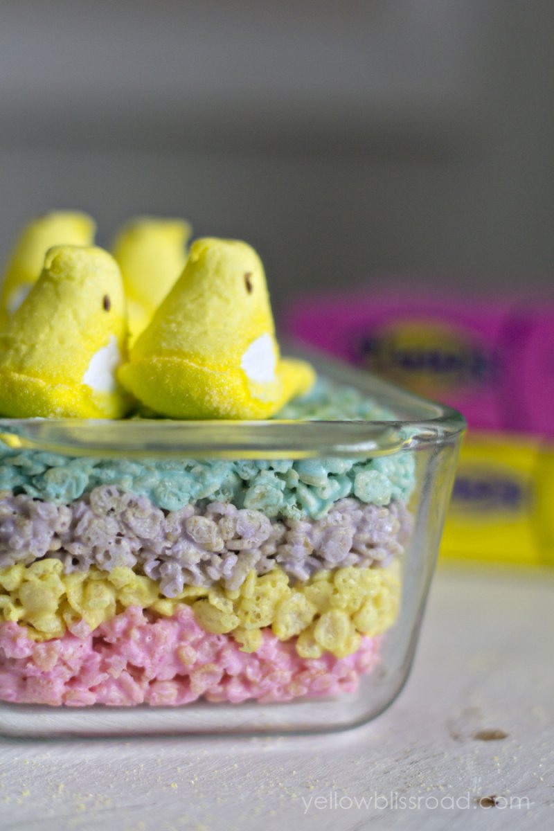 Layered Peeps Crispy Rice Cereal Treats from Yellow Bliss Road.