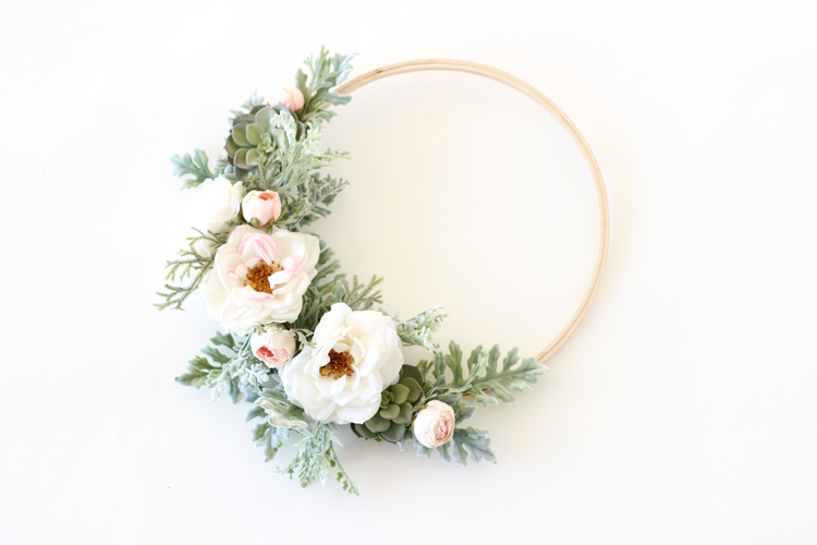 Modern Spring Floral Wreath.