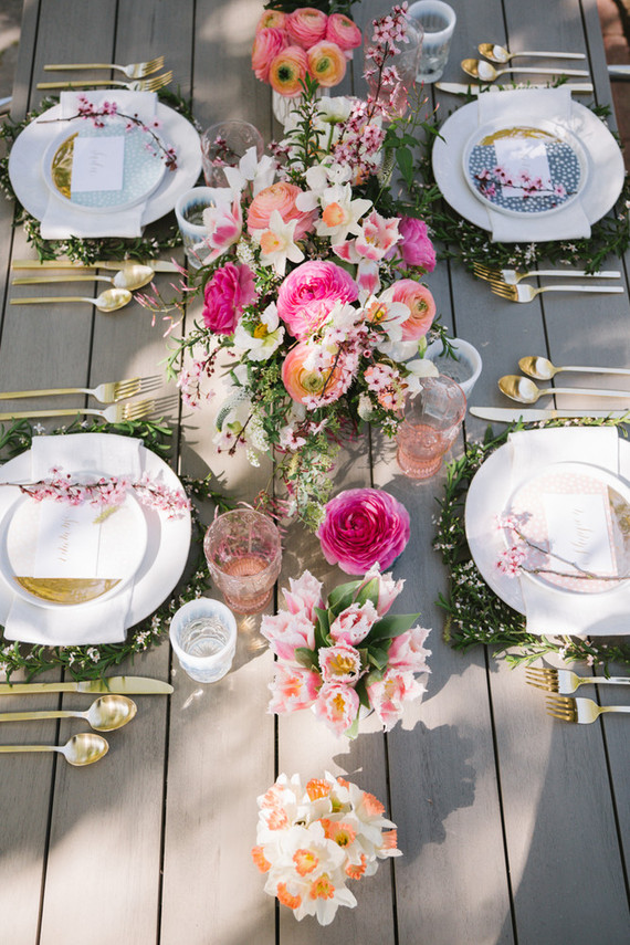 Outdoor Easter Brunch Tablescape from 100 Layer Cake-let.