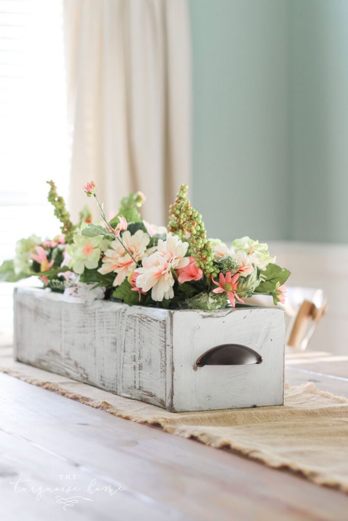 DIY Farmhouse Wooden Box Centerpiece.