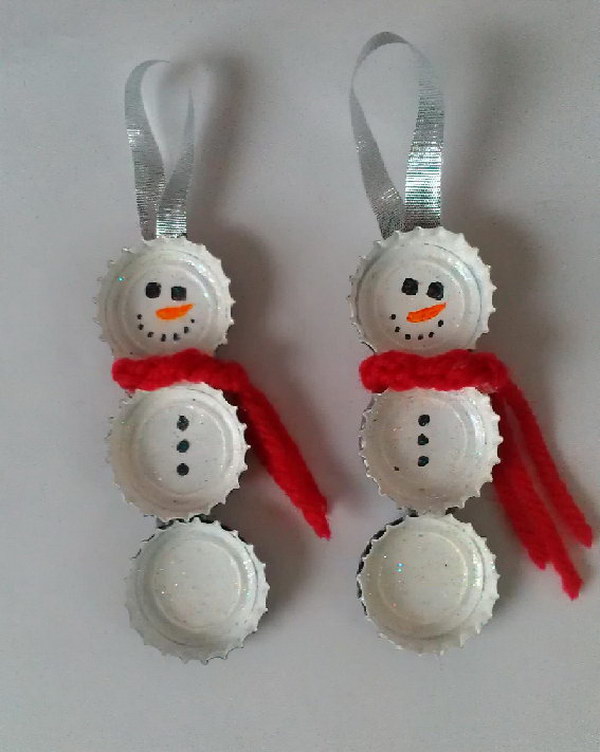 Bottle Cap Snowmen Ornaments.