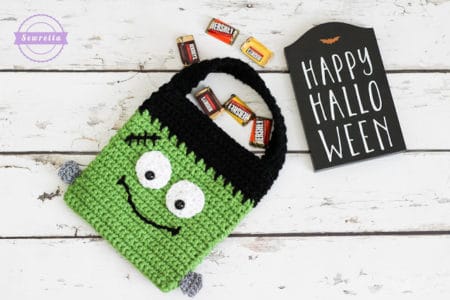 Crochet Frankenstein Trick-or-Treat Bag.