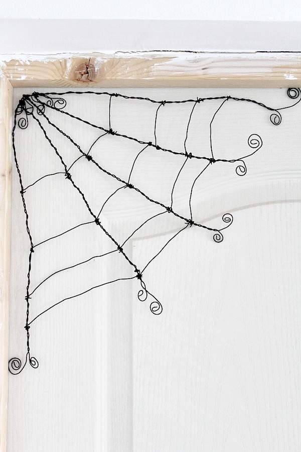 DIY wire spider webs by Creative Homemaking