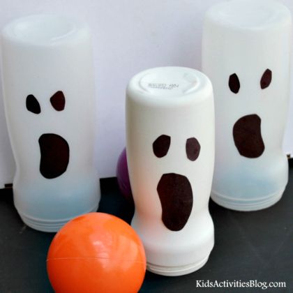 Halloween bowling game