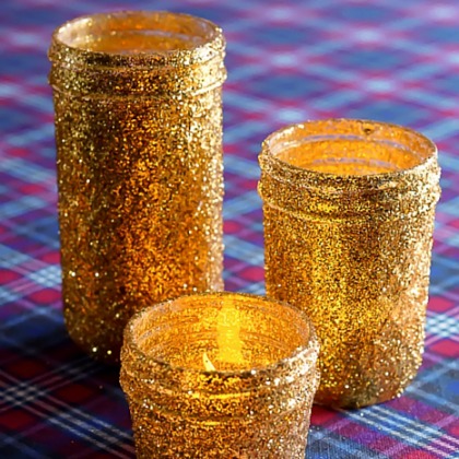 Make these simple glitter luminaries.