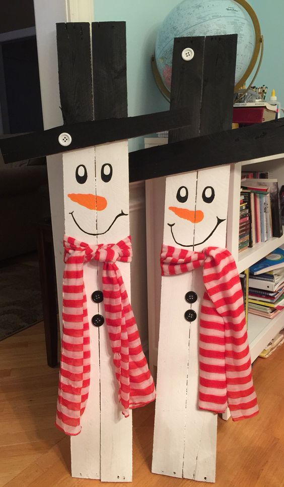 Snowmen porch decorations.