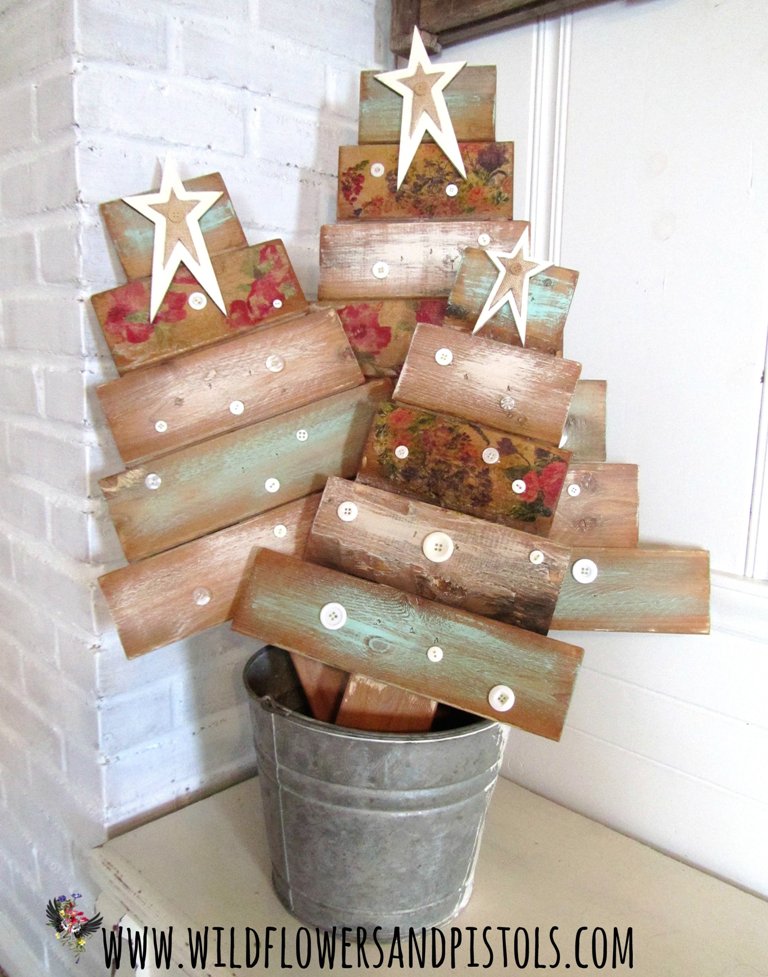 Wood Pallet Christmas Trees.