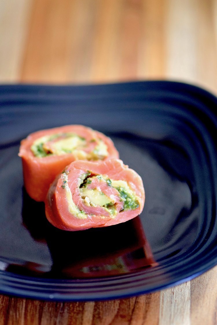 Avocado Pesto Salmon Pinwheels