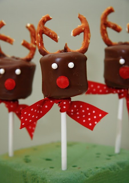 Chocolate Covered Marshmallow Reindeer Recipe.