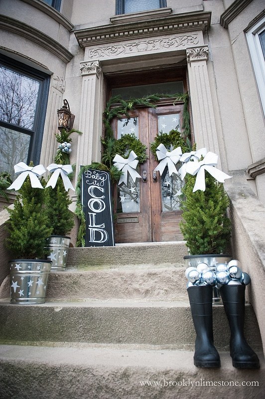 Christmas Decorated Stoop at Brooklyn Limestone