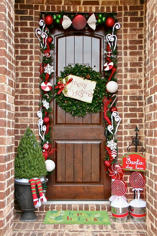 Creative Front Door Ornamentation.