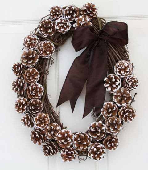 Frosted Pinecone Wreath at Women’s Day