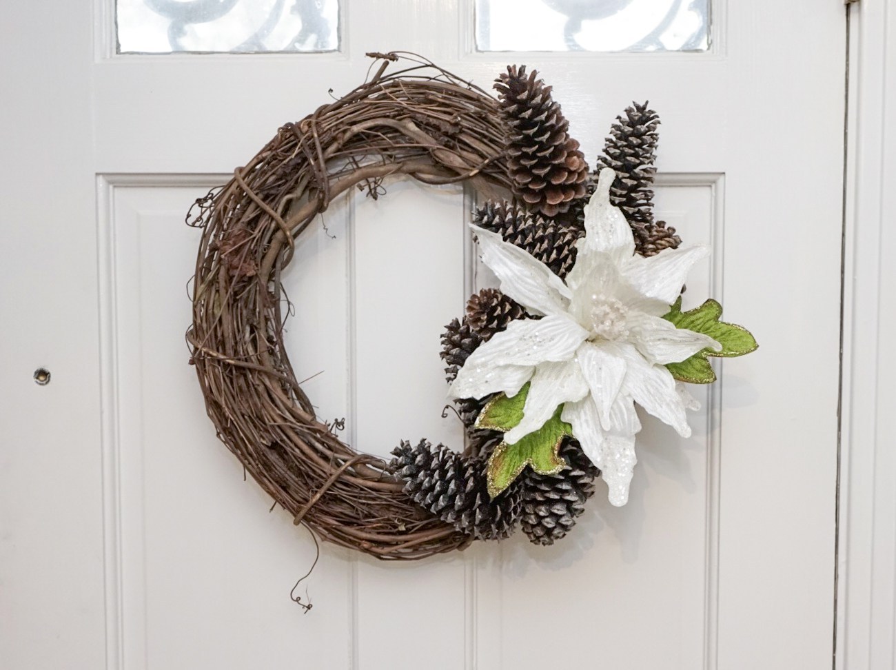 Holiday Pinecone Wreath from Health Home and Heart