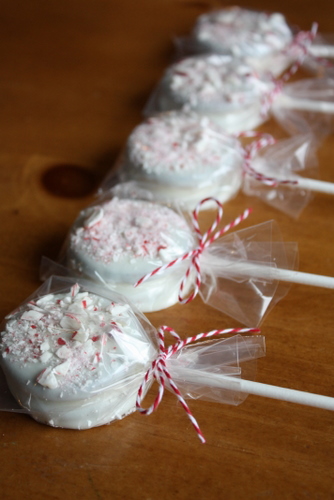 Peppermint Oreo Pops ~ Lulu the Baker